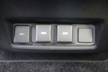 Land Rover Discovery D300 R-Dynamic SE AWD AHK Matrix LED — photo 38