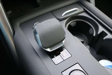 Land Rover Discovery D300 R-Dynamic SE AWD AHK Matrix LED — photo 47