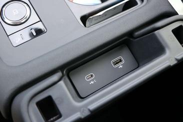 Land Rover Discovery D300 R-Dynamic SE AWD AHK Matrix LED — photo 48