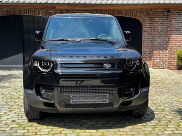 Land Rover Defender 90 D200 MHEV — photo 12