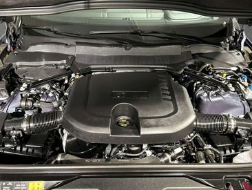 Land Rover Discovery Dynamic HSE D350 — photo 10