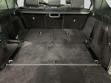 Land Rover Discovery Dynamic HSE D350 — photo 11