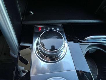 Land Rover Discovery HSE Luxury 3.0 Td6 — photo 9