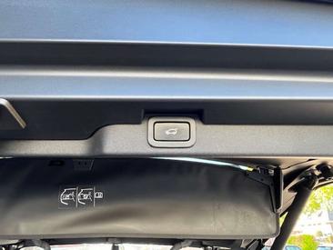 Land Rover Discovery HSE Luxury 3.0 Td6 — photo 13