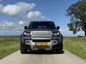 Land Rover Defender 110 SE 3.0 D200 — photo 11