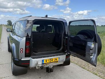 Land Rover Defender 110 SE 3.0 D200 — photo 28