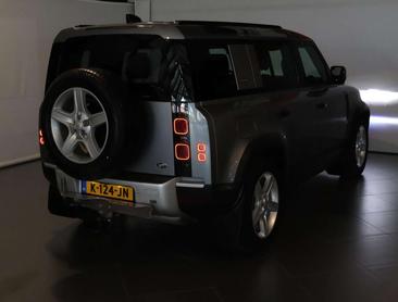 Land Rover Defender 110 SE 3.0 D200 — photo 45