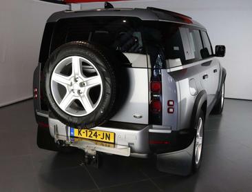Land Rover Defender 110 SE 3.0 D200 — photo 46