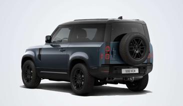 Land Rover Defender 90 D200 S — photo 9