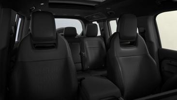 Land Rover Defender Octa Black Edition 635pk — photo 6
