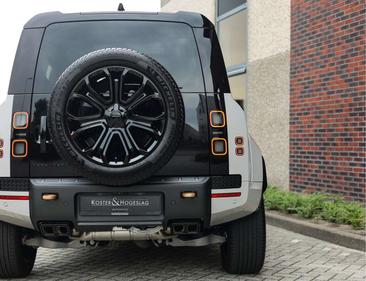Land Rover Defender P635 OCTA Pano - Trekhaak - Meridian Gris — photo 13