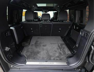 Land Rover Defender P635 OCTA Pano - Trekhaak - Meridian Gris — photo 22