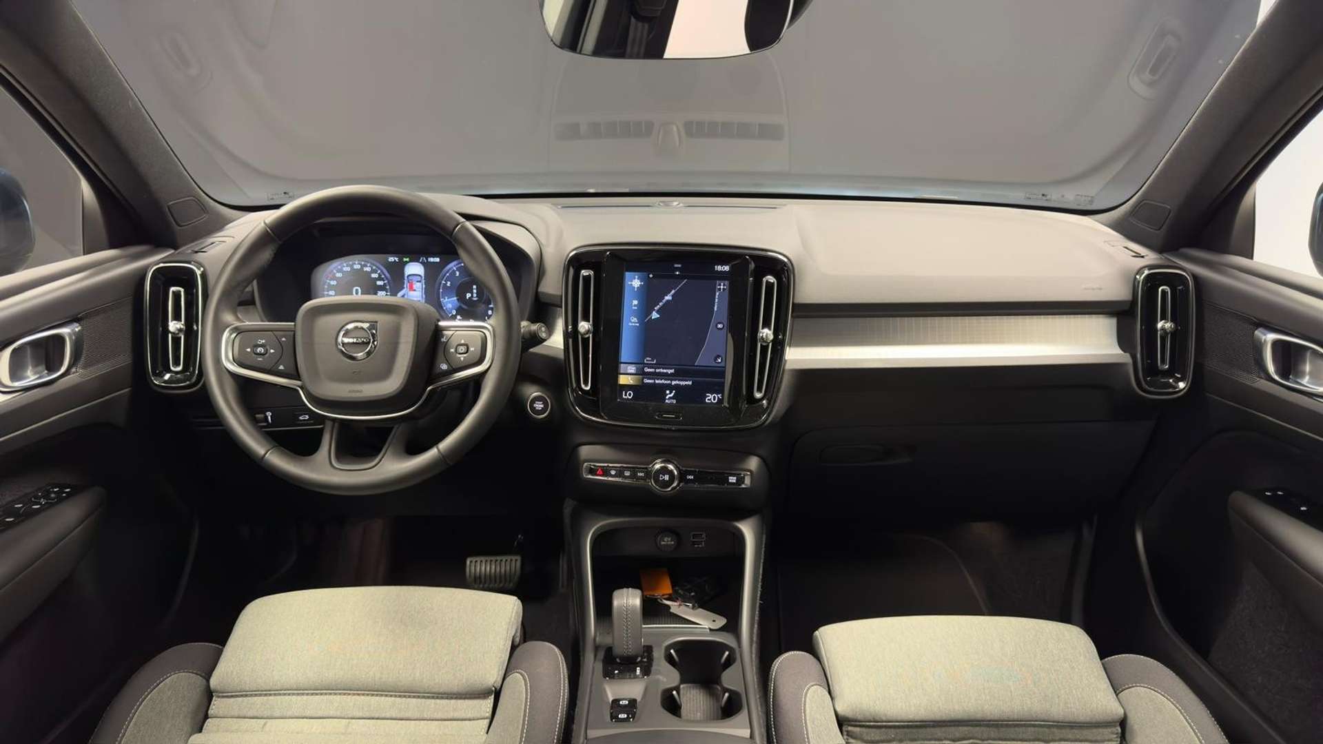 Volvo XC40 B5 Momentum - 2021 - Joinsteer - #10
