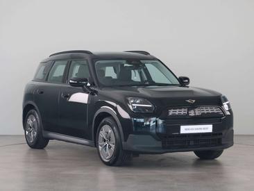 Mini Countryman Essential Cooper E — photo 4