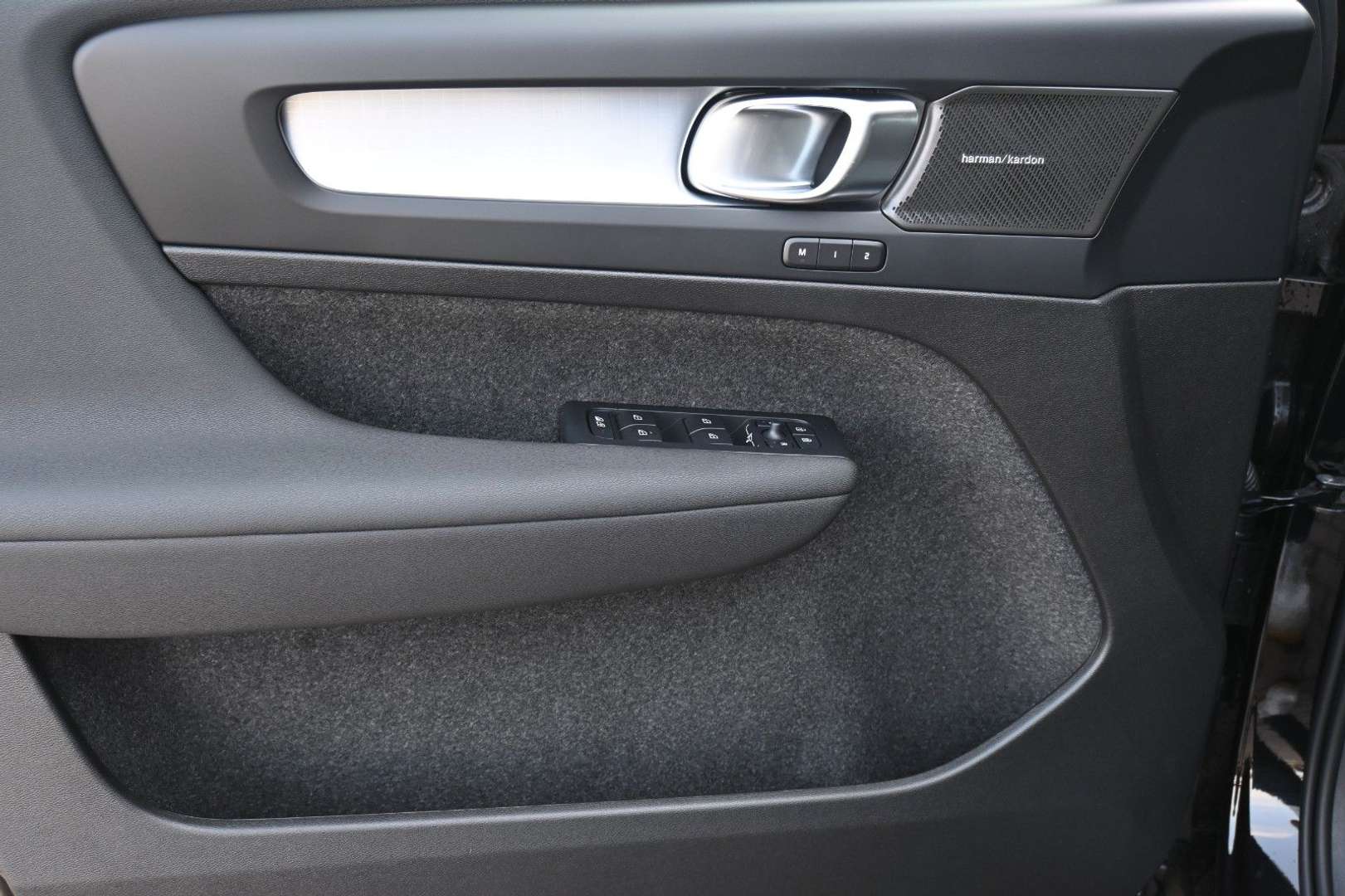 Volvo XC40 B3 Plus - 2025 - Joinsteer - #12