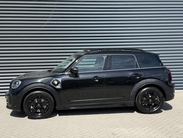 Mini Countryman COOPER SE — photo 3