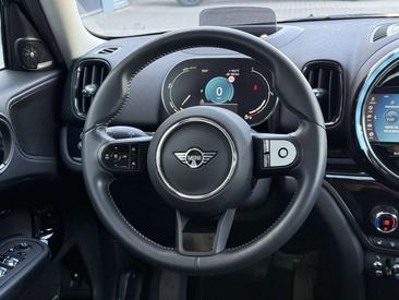 Mini Countryman COOPER SE — photo 33