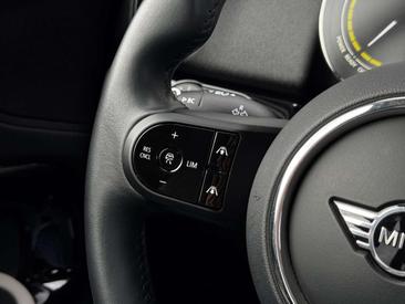 Mini Countryman COOPER SE — photo 30