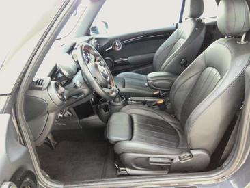 Mini Cabrio JCW Cooper S — photo 6