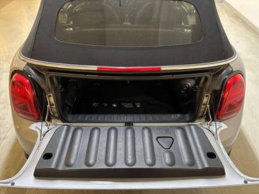 Mini Cabrio Classic Cooper — photo 13