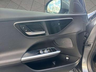 Mercedes Classe C 200 Night Edition — photo 11