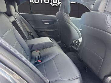Mercedes Classe C 200 Night Edition — photo 15