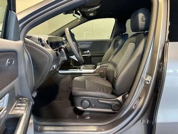 Mercedes GLA 220 Night Edition — photo 6