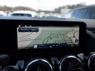 Mercedes GLA 200 Night Edition — photo 10