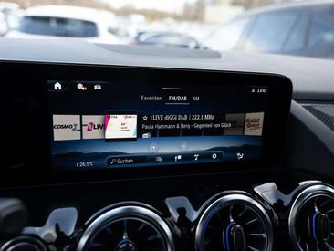 Mercedes GLA 200 Night Edition — photo 11