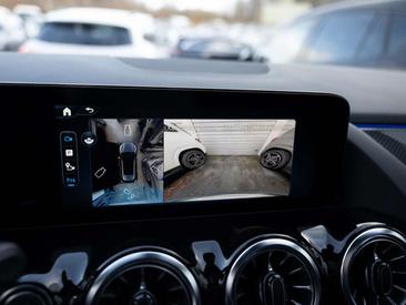 Mercedes GLA 200 Night Edition — photo 14