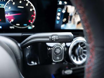 Mercedes GLA 200 Night Edition — photo 19
