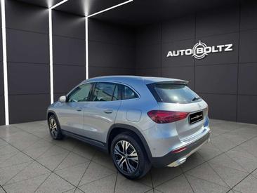 Mercedes GLA 200 — photo 4