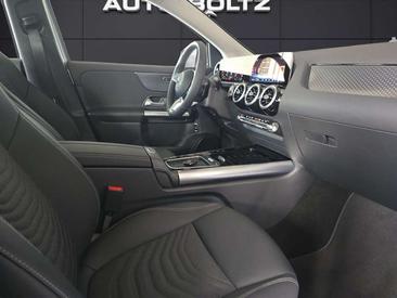 Mercedes GLA 200 — photo 14