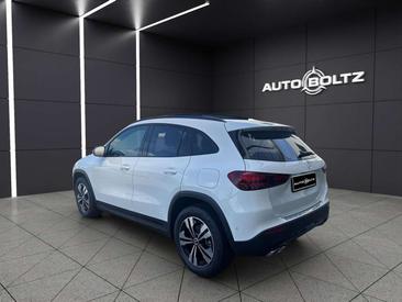 Mercedes GLA 200 Night Edition — photo 4