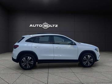 Mercedes GLA 200 Night Edition — photo 7