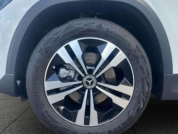 Mercedes GLA 200 Night Edition — photo 17