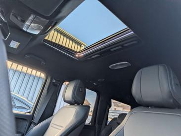 Mercedes Classe G 580 — photo 26