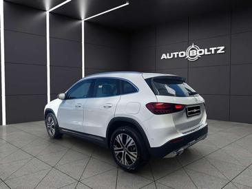 Mercedes GLA 180 AMG Line — photo 4