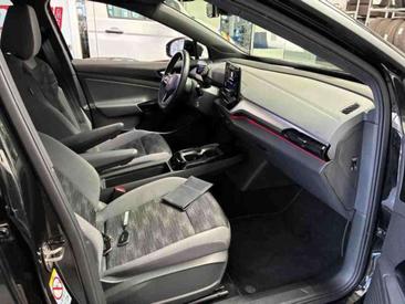 Volkswagen ID.4 Pro Performance — photo 6