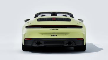 Porsche 911 Cabriolet Carrera GTS — photo 7