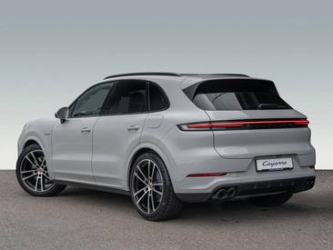 Porsche Cayenne III Turbo GT — photo 3