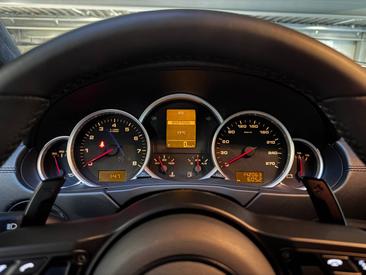 Porsche Cayenne E1 II GTS — photo 16