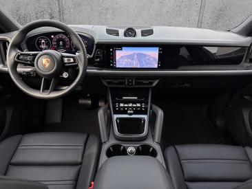 Porsche Cayenne III Turbo GT — photo 11