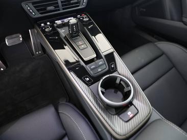 Porsche 992 II Turbo S Cabriolet — photo 18