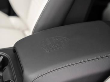 Porsche Cayenne III Turbo GT — photo 20