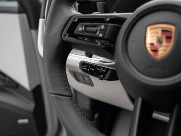 Porsche Cayenne III Turbo GT — photo 25