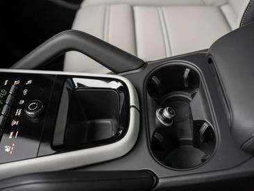 Porsche Cayenne III Turbo GT — photo 27