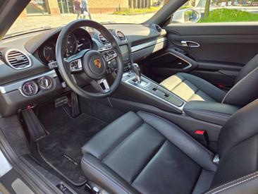 Porsche 718 Cabriolet Boxster — photo 13
