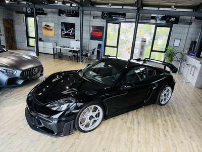 Porsche 718 Cayman GT4 RS