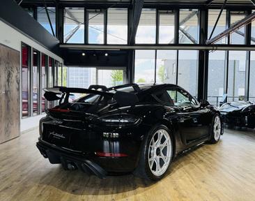 Porsche 718 Cayman GT4 RS — photo 7